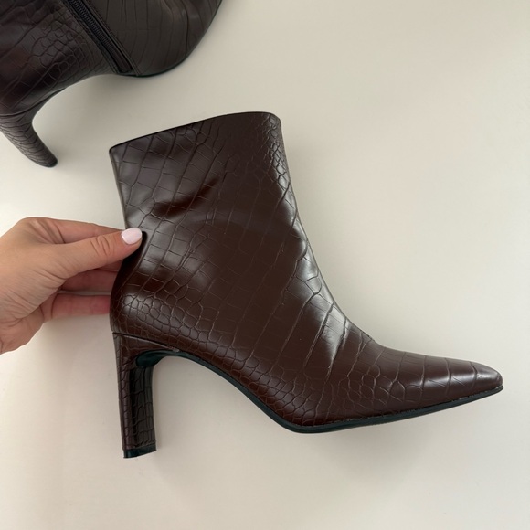Alfani Brown Croc Embossed Ankle Boots Women’s 8.5 | Square Toe Heels - Picture 4 of 7